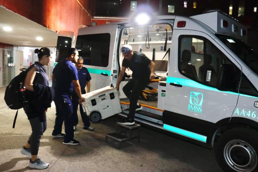 ambulancia-imss-transplante-1024x683