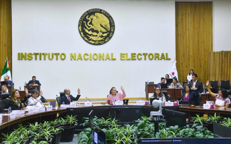 INE-PERDONA-MULTA-A-MORENA-CONTRATOS-IRREGULARES