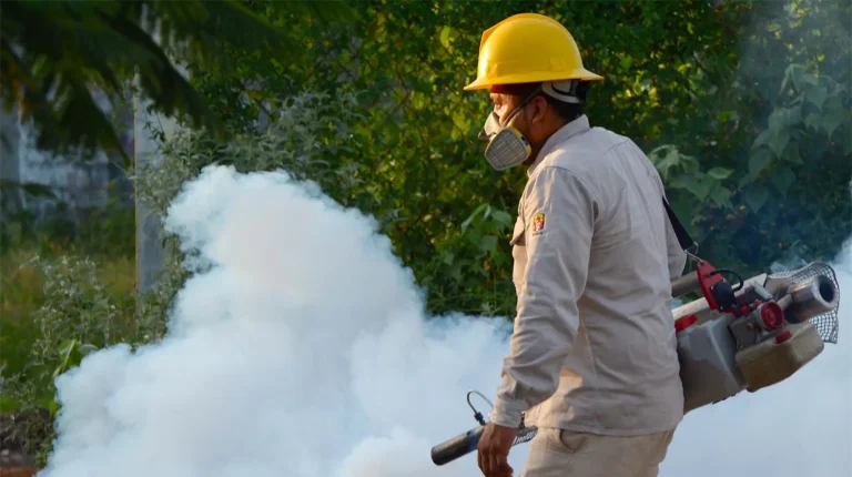 fumiga-dengue-2-2d7c14cf-focus-0.16-0.58-1479-828